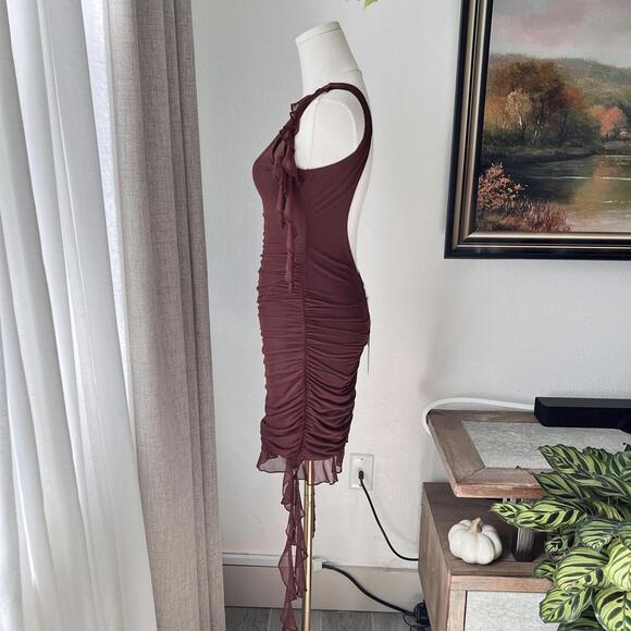 Oh Polly Ruched Brown Mini Dress – Size 6 (Fits Like 4) NWT - Picture 3 of 8